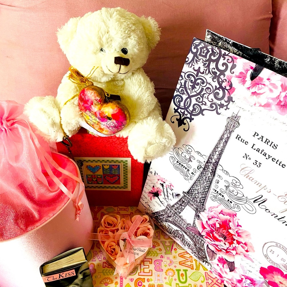 Valentine Gift Baskets/ Bags - men and women